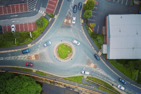 Navigating roundabouts 